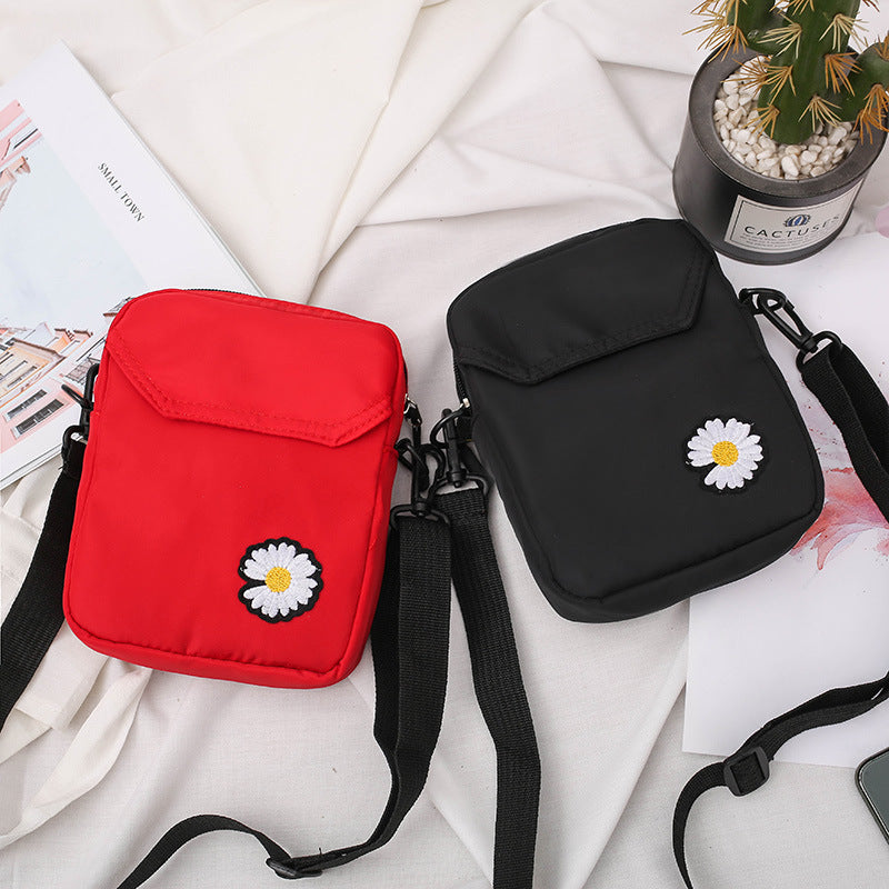 Nylon cloth shoulder bag