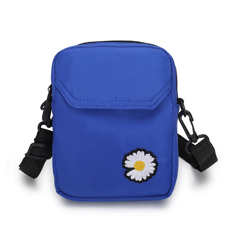 Nylon cloth shoulder bag