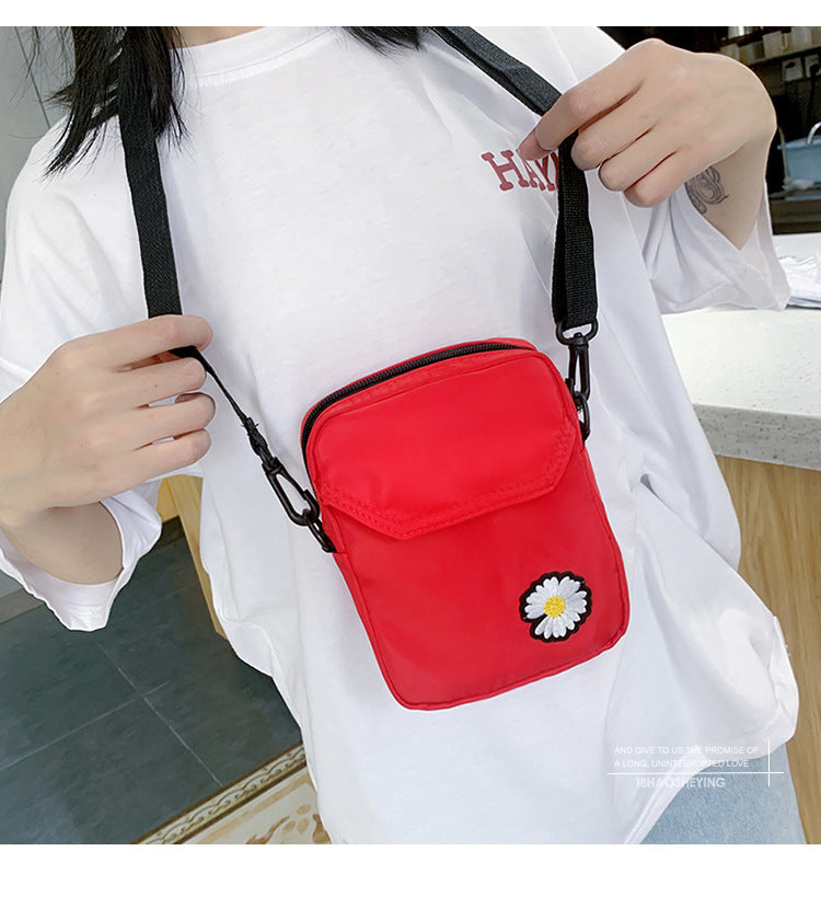 Nylon cloth shoulder bag