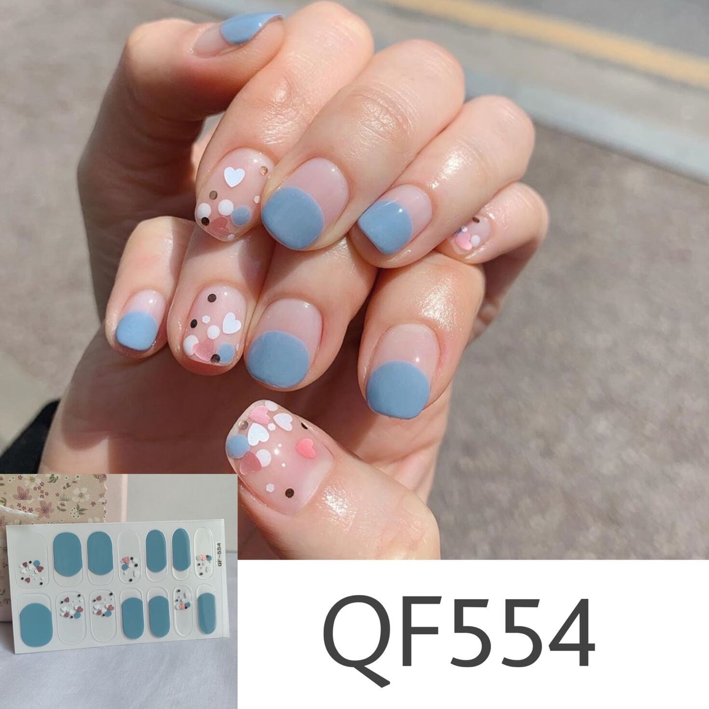 Daisy wave point PRESS ON NAILS