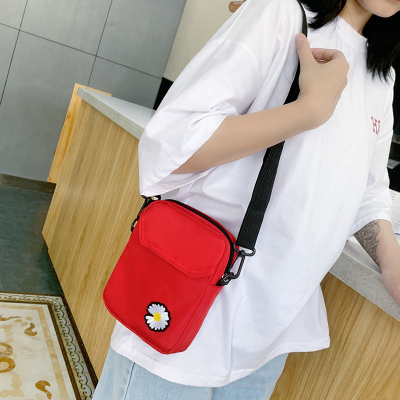 Nylon cloth shoulder bag