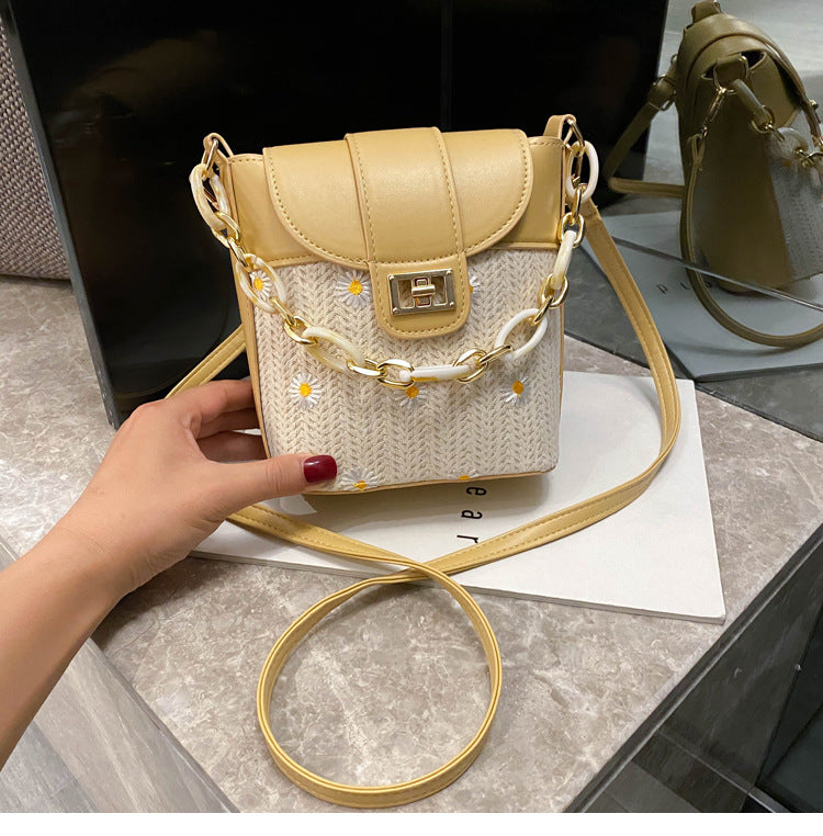 Versatile messenger bag simple one shoulder straw woven Bucket Bag