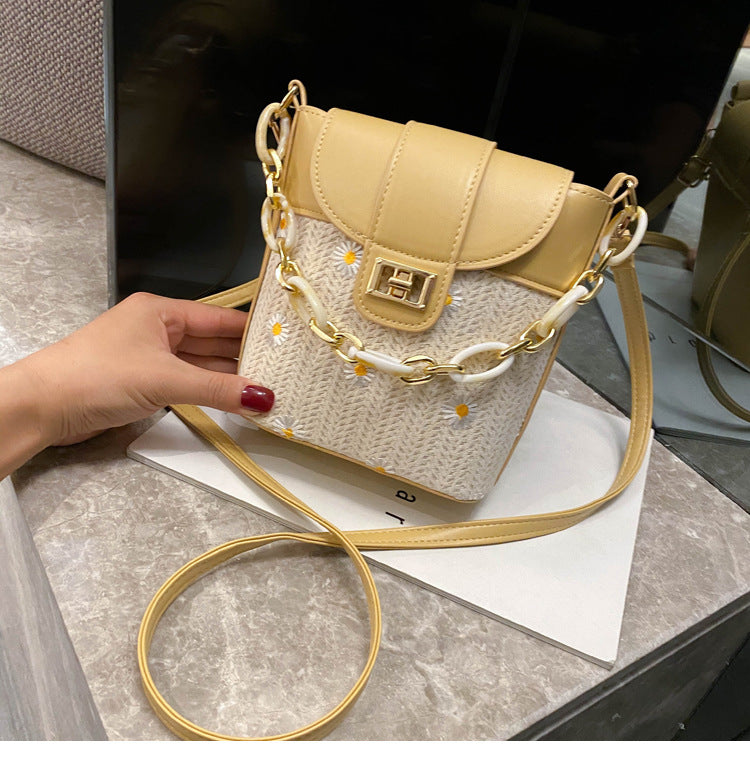 Versatile messenger bag simple one shoulder straw woven Bucket Bag