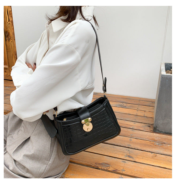 Simple messenger bag