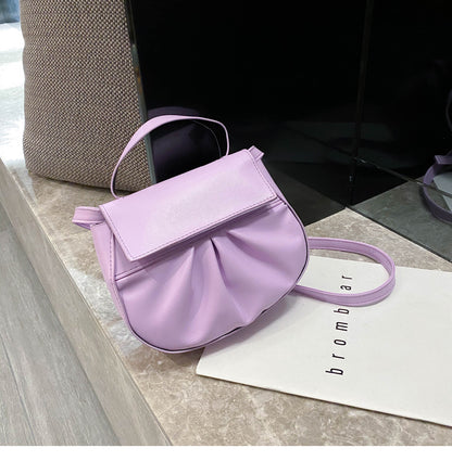Pleated portable one shoulder cross saddle bag