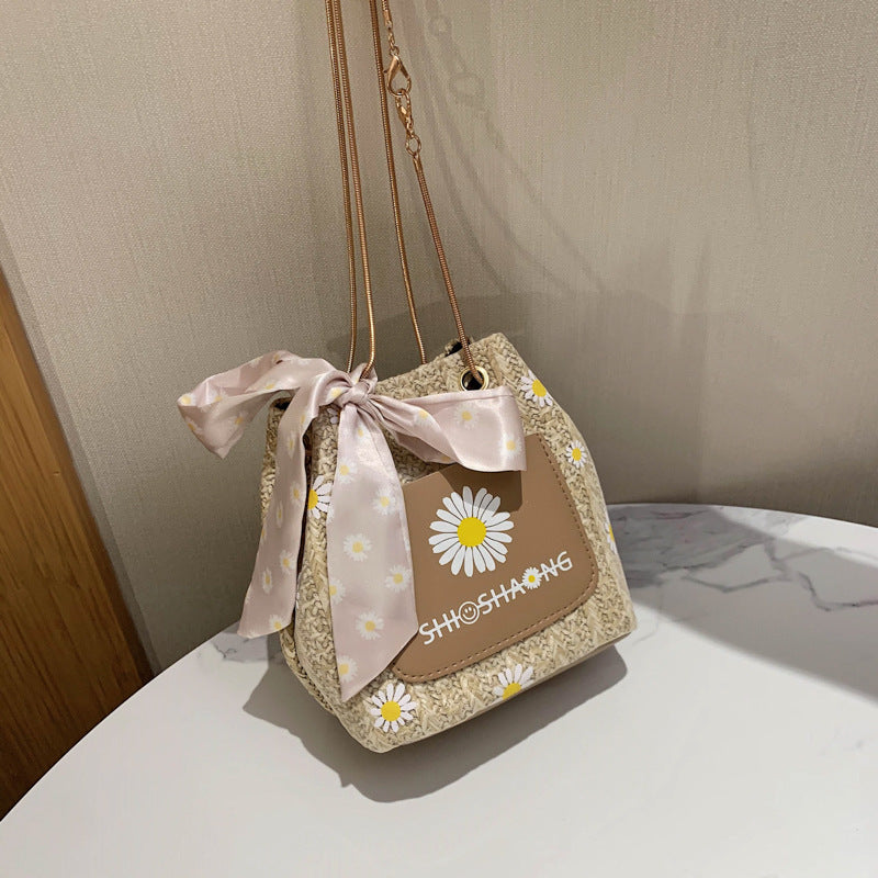 Fashion woven straw bag