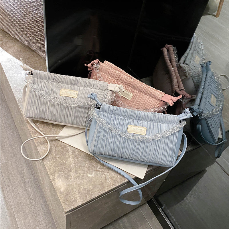 Stylish one-shoulder stiletto bag