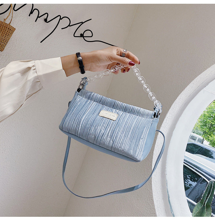 Stylish one-shoulder stiletto bag