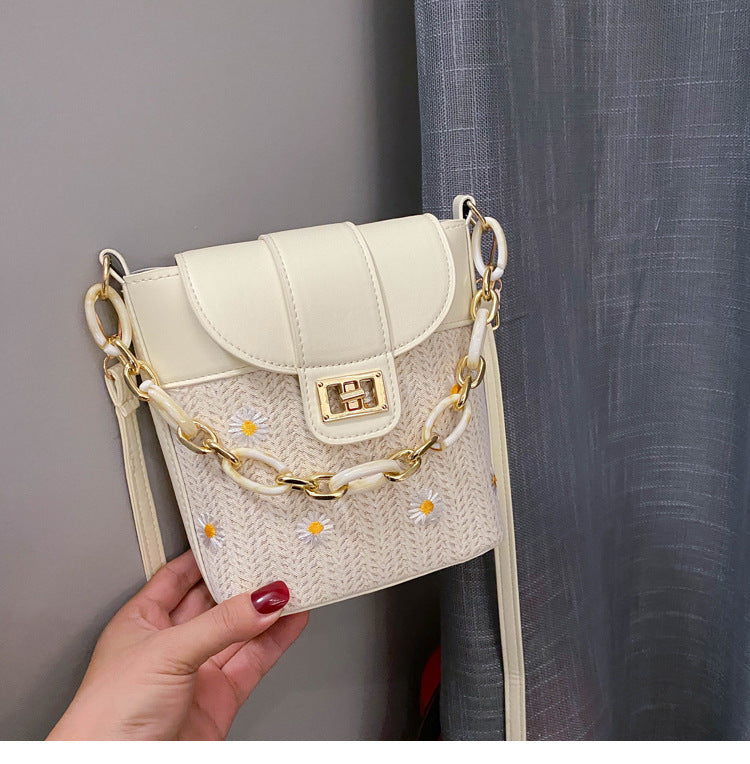 Versatile messenger bag simple one shoulder straw woven Bucket Bag