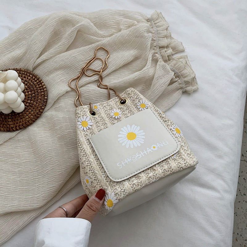 Fashion woven straw bag