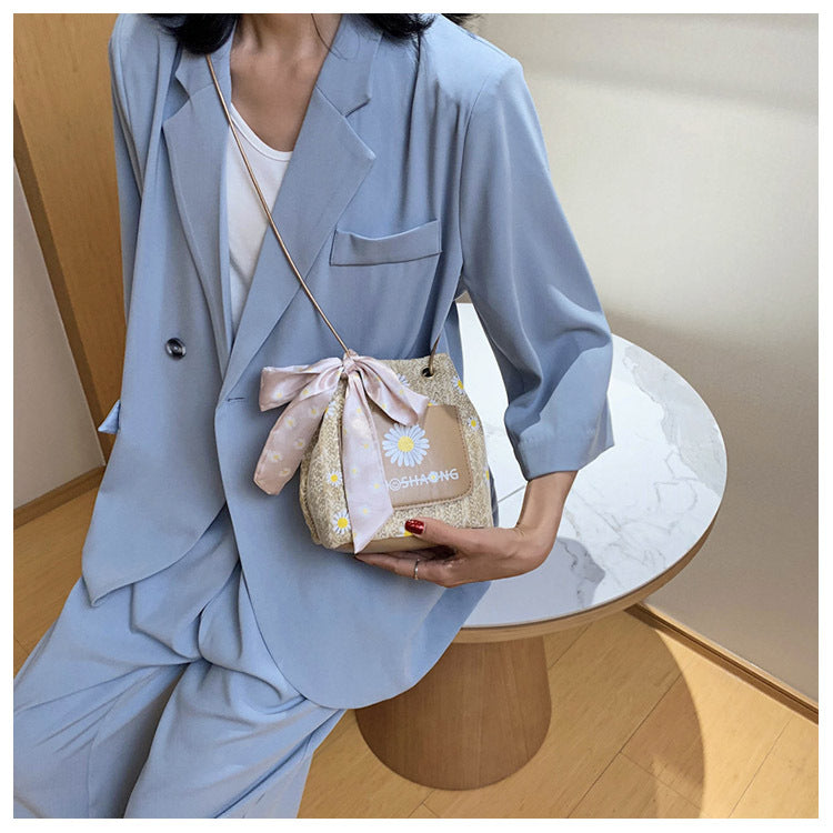 Fashion woven straw bag