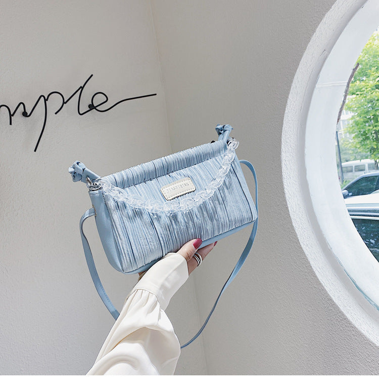 Stylish one-shoulder stiletto bag