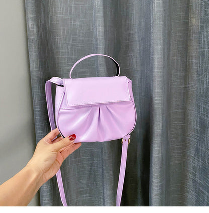 Pleated portable one shoulder cross saddle bag