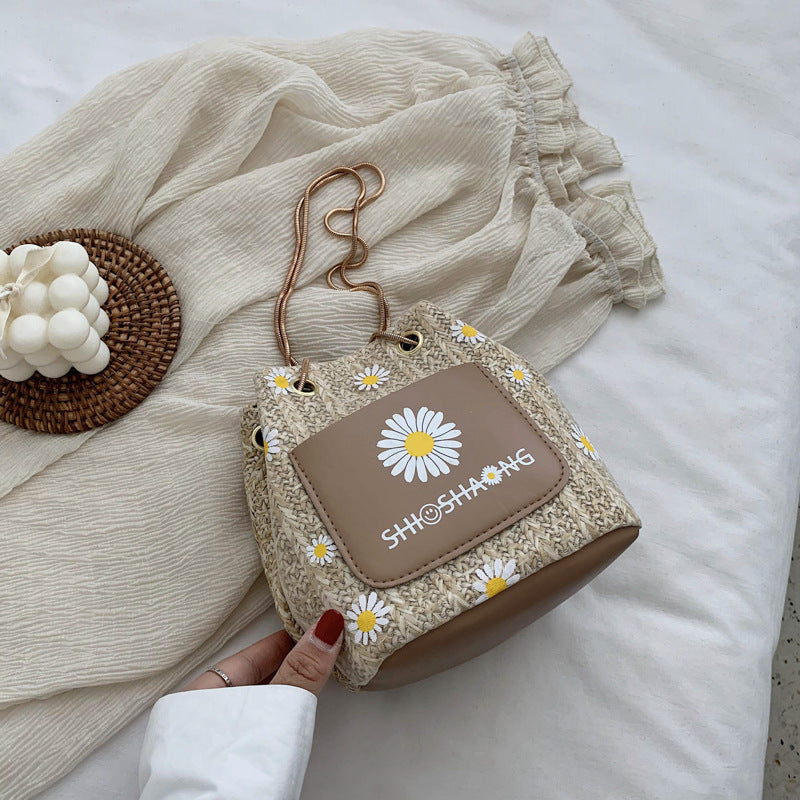 Fashion woven straw bag