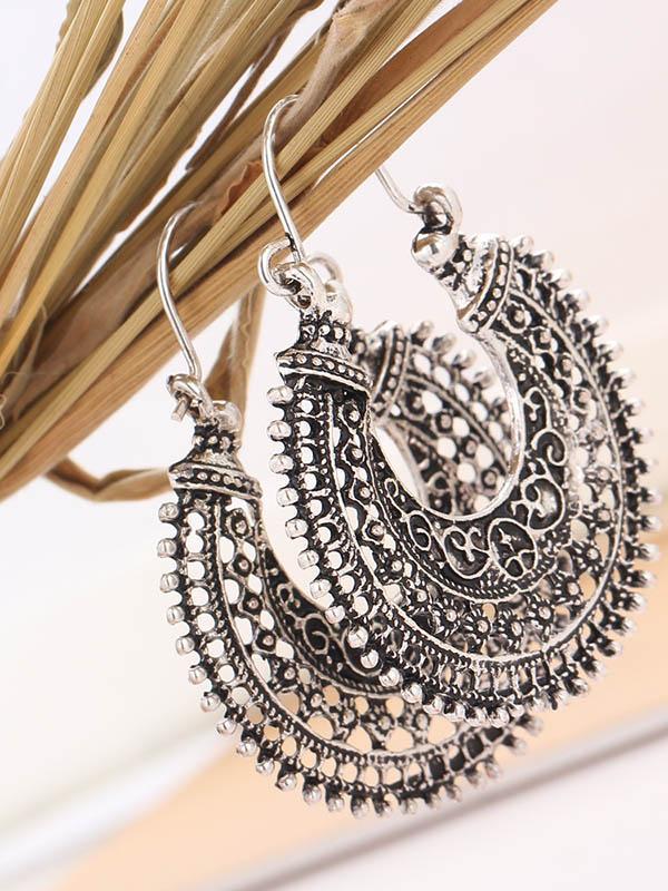 Retro Alloy U Basket Hollow Earrings