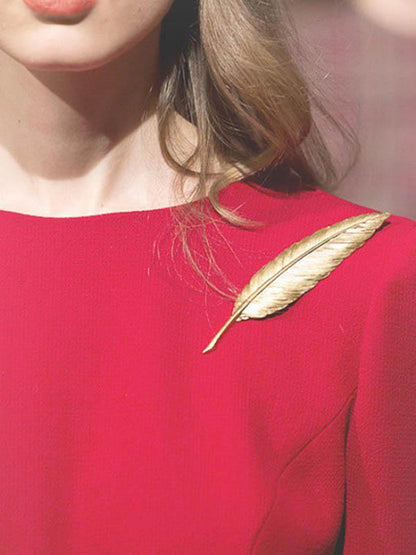 Retro Golden Feather Leaf Brooch Accessories