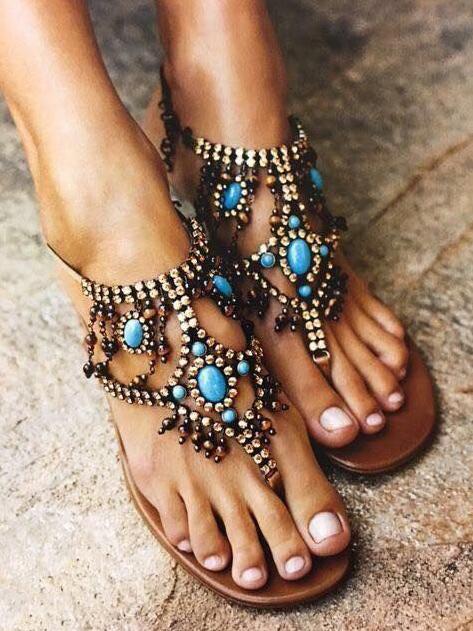 Fashion Vintage Woman Flat Sandals with Gem Decoration