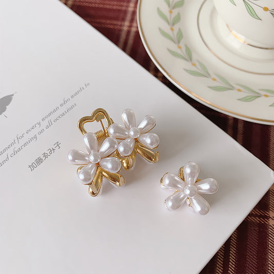 Five-Petal Flower Pearl Hair Clips