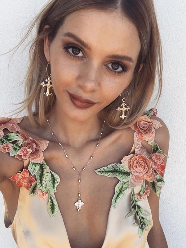 Sexy Inwrought Printed Sleeveless Deep V Neck Straps Mini Dress