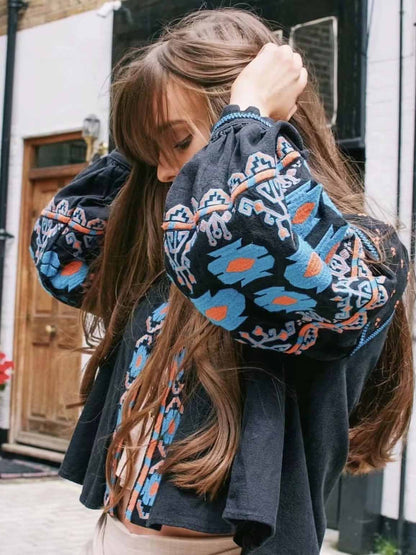 Embroidered Bohemia Puff Sleeves Outwear Tops