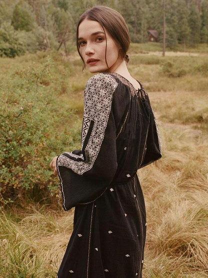 Bohemia Embroidered Loose Maxi Dress