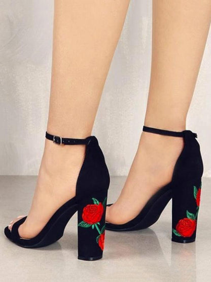 Pretty Embroidered Chunky Heels Shoes