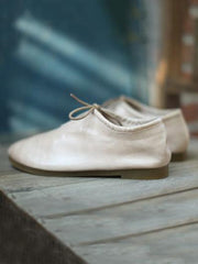 Light khaki