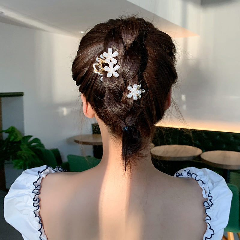 Five-Petal Flower Pearl Hair Clips