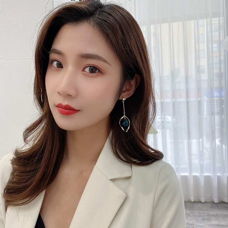 Long temperament Earrings