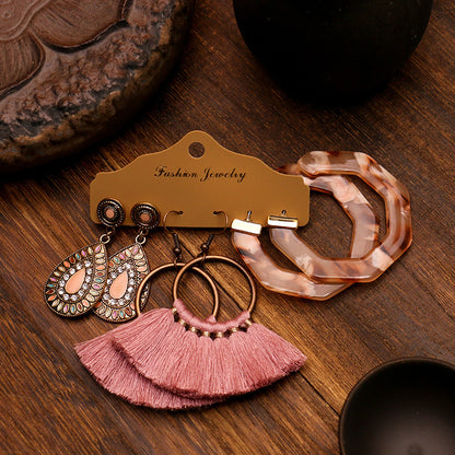 Multi-piece set of exaggerated hoop earrings