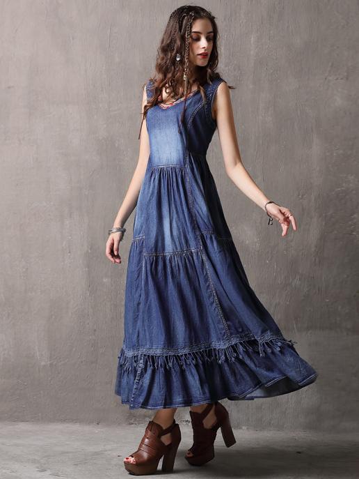 Loose Plus Size Embroidered V-neck Midi Dresses