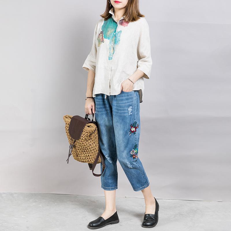 Embroidered Flowers And Frayed Casual Jeans