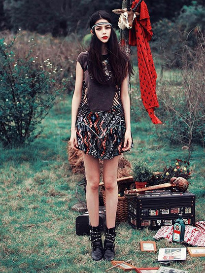 Retro Floral Printed Hollow T-shirt