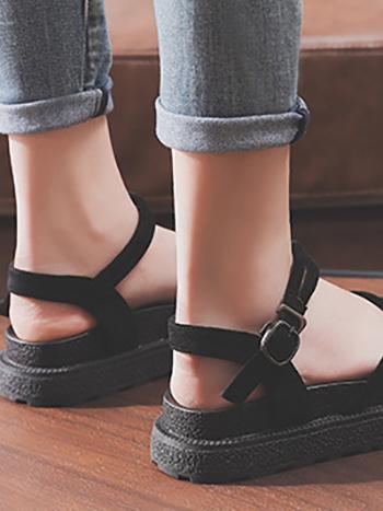 Pretty Beach Flats Sandals