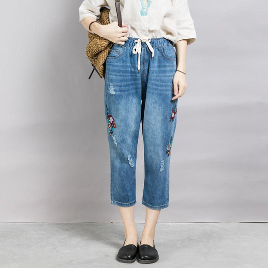 Embroidered Flowers And Frayed Casual Jeans
