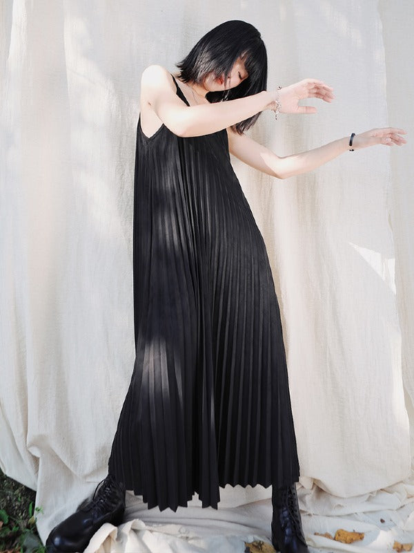 VINTAGE LOOSE SLEEVELESS PLEATED V-NECK DRESS