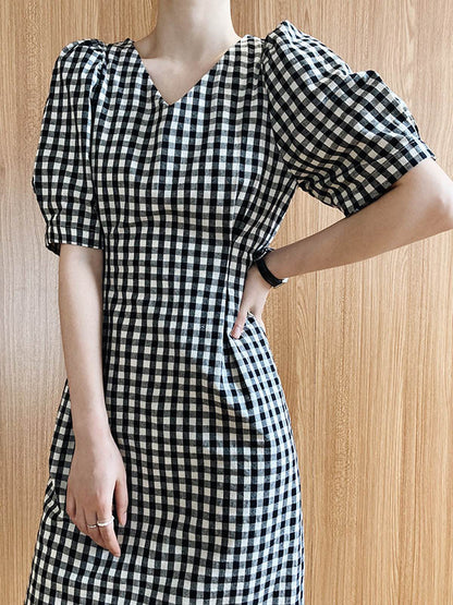 Original Plaid V-Neck Puff Sleeve Empire Midi Dress