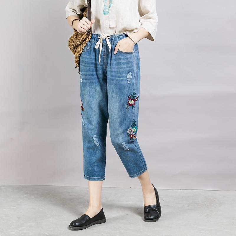 Embroidered Flowers And Frayed Casual Jeans