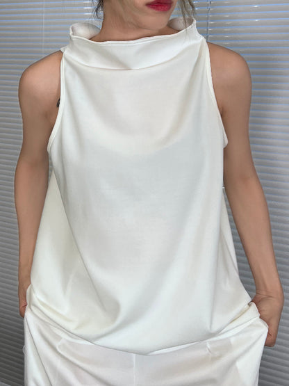 White&Black High-Neck High-Low Vest