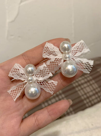Vintage Pearls Bow-Embellished Earrings