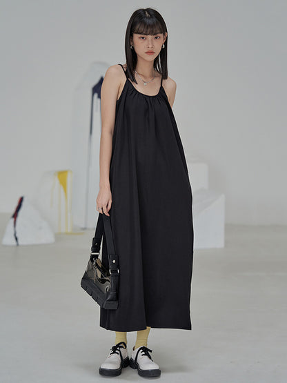 Leisure Fashion Loose Solid Color Pleated Spaghetti-Neck Midi Dress