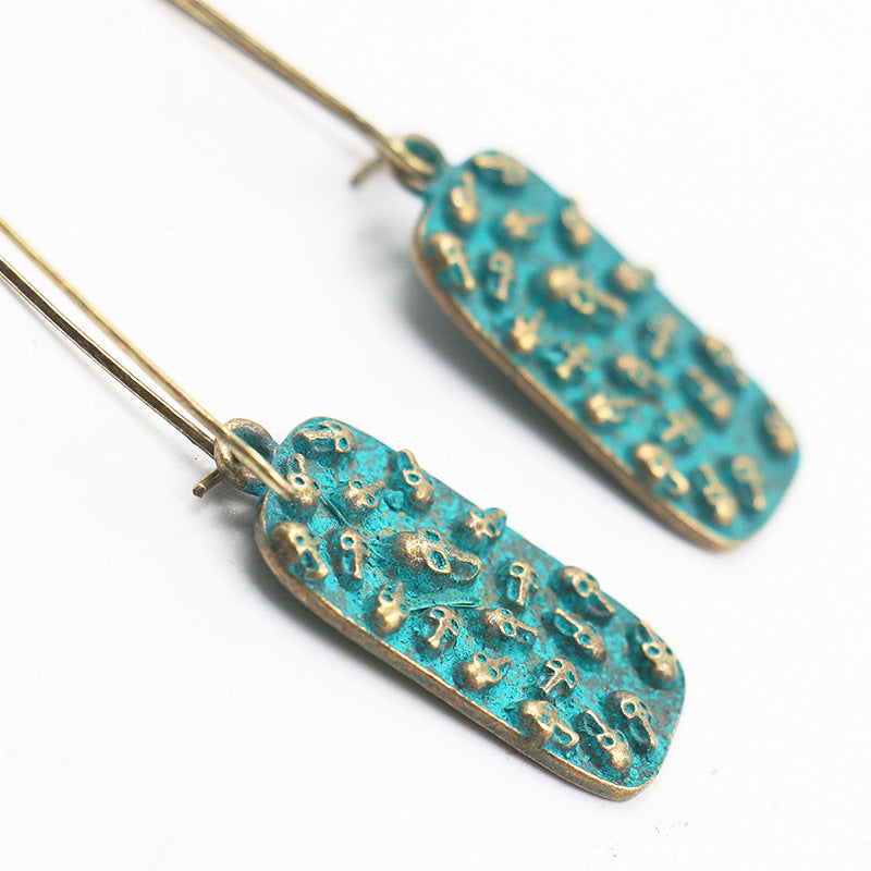 Popular skull retro green earrings factory