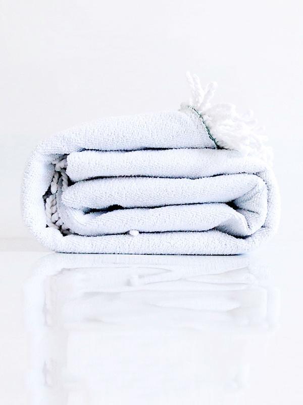 Super Fine Soft Black and White Beach Mats
