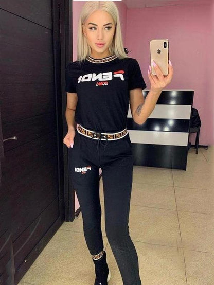 Short Sleeve Printed T-shirt And Sport Pants Suits