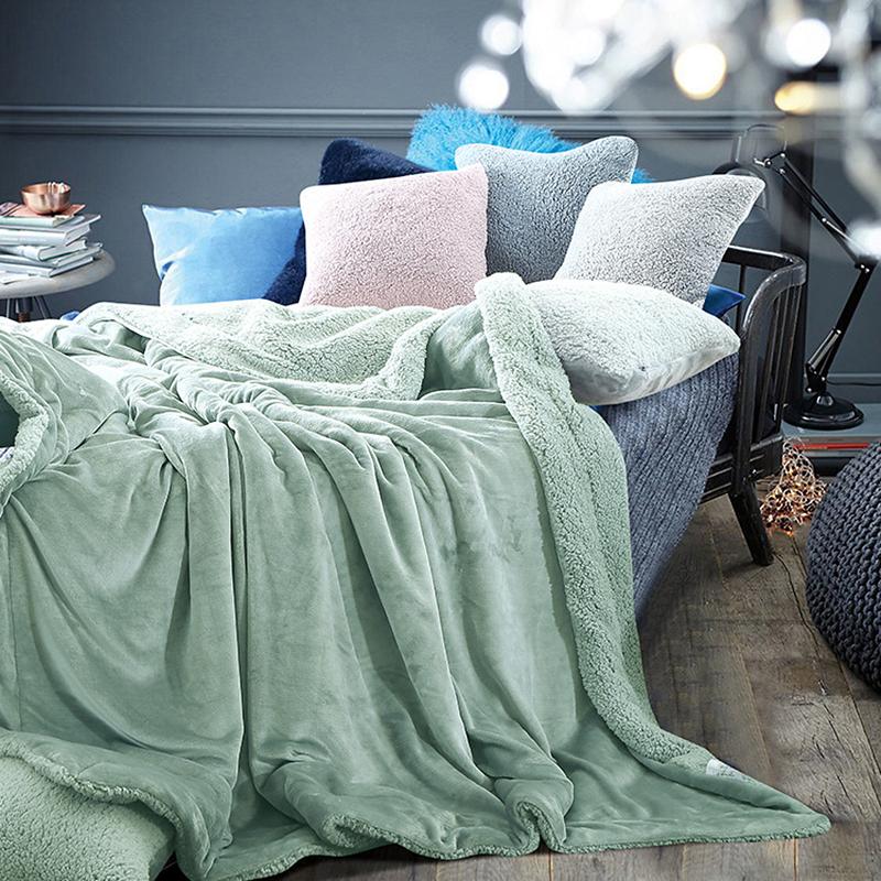 Berber Fleece Soft Warm Winter Pillow Blanket