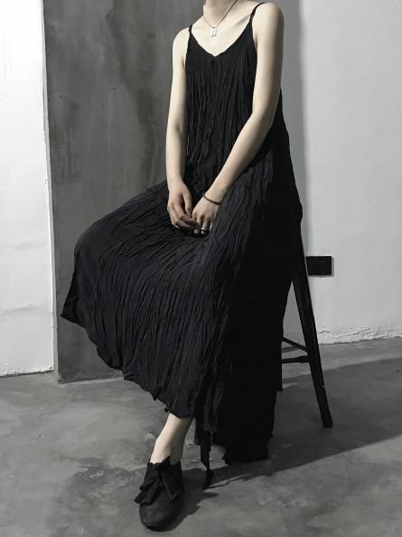 Simple Ruffled V-neck Sleeveless Long Dress