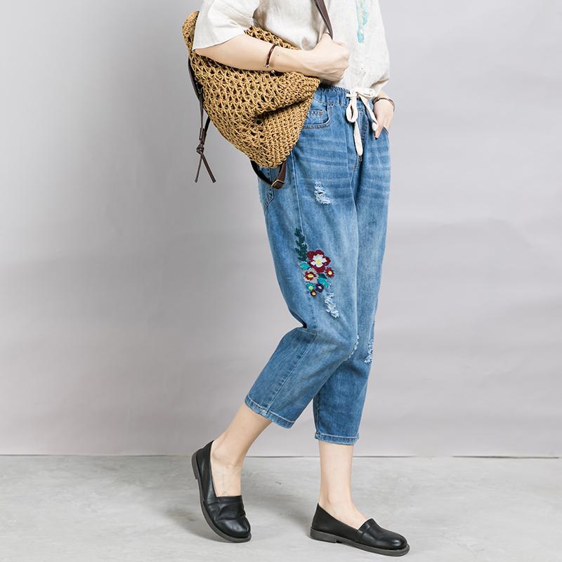 Embroidered Flowers And Frayed Casual Jeans