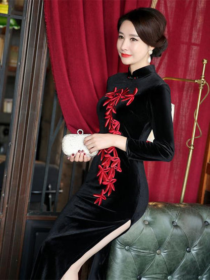 Velvet Black Embroidered Side Split Long Cheongsam