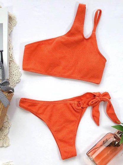 Solid Color One-Shoulder Knotted Split Bikini Swimsuit