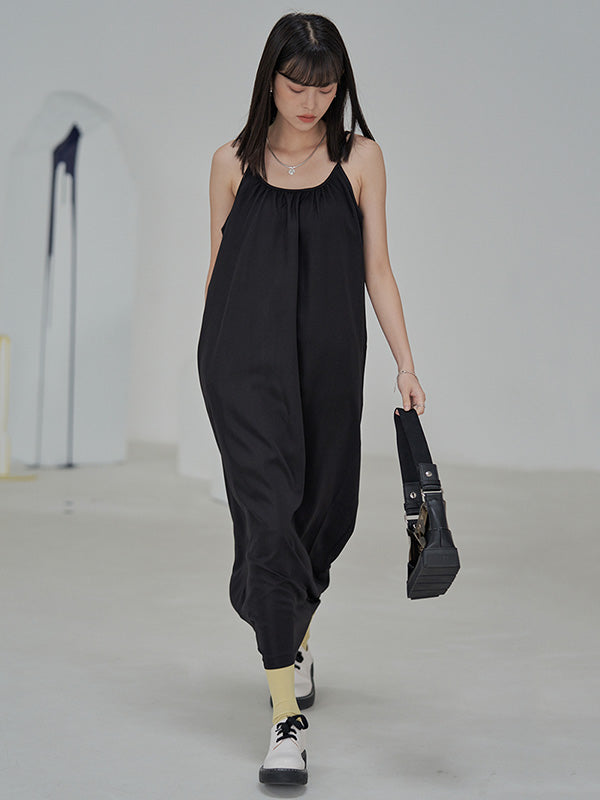 Leisure Fashion Loose Solid Color Pleated Spaghetti-Neck Midi Dress